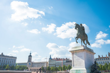 ベルクール広場のルイ14世