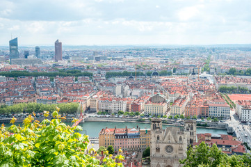 Obraz premium フルビエールの丘からリヨンの街を望む