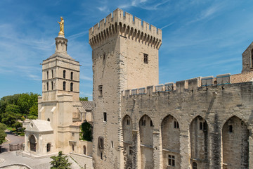 Papstpalast in Avignon in Südfrankreich
