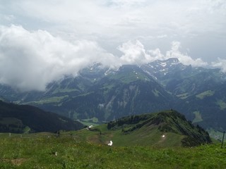 Wolken über den Bergen