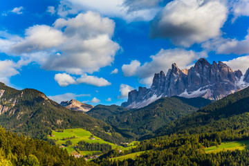 Naklejka premium Malowniczy Południowy Tyrol