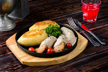 Cepelinai, a specialty Lithuanian and Polish cuisine © smspsy