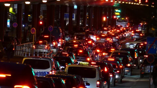 Traffic jam on Hochstrasse at Breitenweg at dusk, Bremen, Germany, Europe