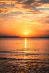 Obraz premium sunset over the sea
