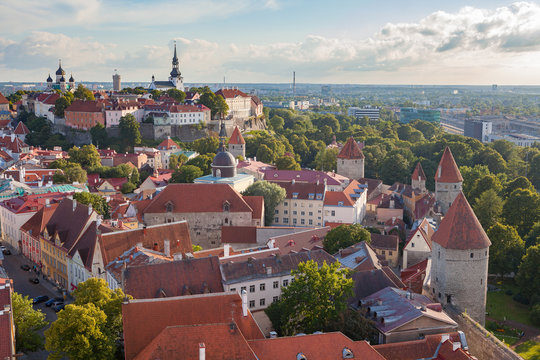 รูปภาพKesklinn เลือกดูภาพถ่ายสต็อก เวกเตอร์ และวิดีโอ181 Adobe Stock