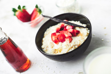 porridge with fruit