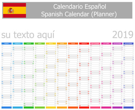 2019 Spanish Planner Calendar with Vertical Months on white background