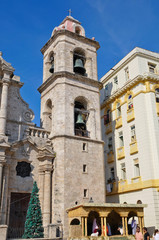 Fototapeta na wymiar Plaza de la Catedral, Kathedrale San Cristóbal, Havanna, Kuba