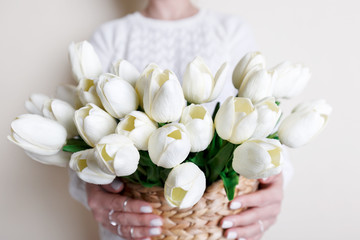 Obraz na płótnie Canvas Bouquet of white tulips
