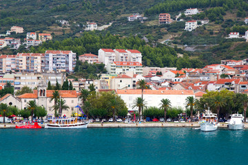 Fototapeta na wymiar Town Makarska in Croatia