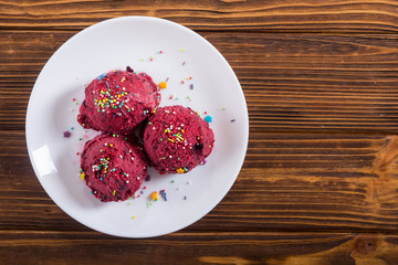 Berries Ice cream balls