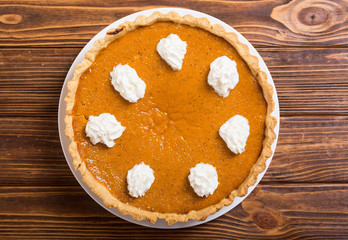 Obraz na płótnie Canvas Homemade american traditional pumpkin pie
