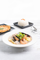 Tom Yum goong nam sai - Seafood Thai soup