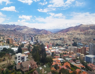 Obraz premium Aerial view of La Paz, Bolivia from a cable car. City center.