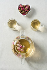 Obraz na płótnie Canvas beauty of the rose tea