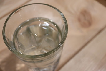 グラスの水