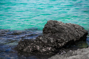 Big stone, little Have by the sea It is often seen by tourists. It is beautiful in nature