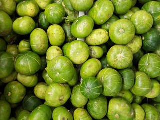 limes in the market