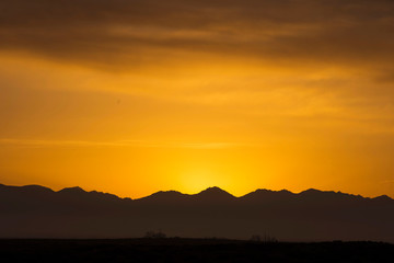 Sunriserosy clouds of dawn in the mountains