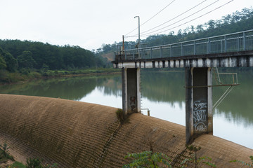 water dam wall