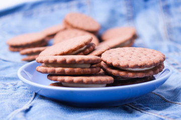 cookies with cream filling