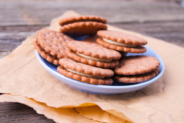 cookies with cream filling