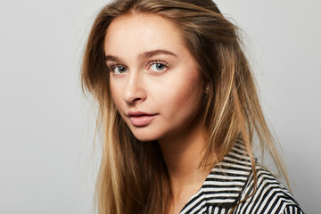 Naklejka premium Sexy girl in studio, portrait