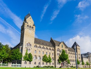 Fototapeta na wymiar Ehemaliges Preußisches Regierungsgebäude Koblenz Bundesamt für Ausrüstung und Oberlandesgericht