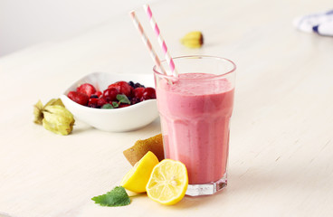 Pink Smoothie Erdbeere