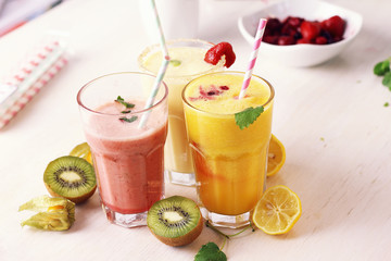 Bunte Smoothies
