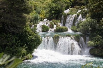 Obraz premium Piękny wodospad Skradinski Buk W Parku Narodowym Krka - Dalmacja Chorwacja, Europa