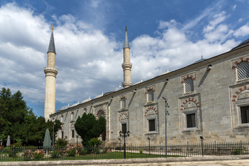 Fototapeta na wymiar Uc Serefeli mosque Mosque in the center of city of Edirne, East Thrace, Turkey