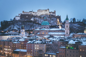 Fototapeta na wymiar Salzburg old city at christmas time, snowy in the evening, Austria