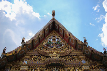 Naklejka premium The Roof of Wat Hua Lampong (Hua Lampong Buddhist Temple) 