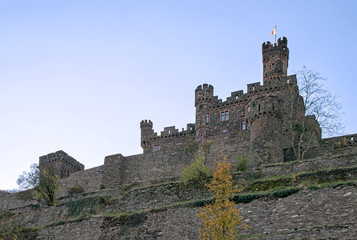 Blick auf Burg Reichenstein, Trechtingshausen, Rheinland-Pfalz, Deutschland