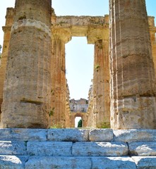 S&auml;ulendurchgang