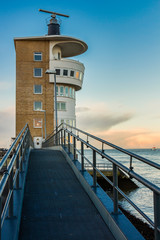 Cuxhaven Radarturm im Sonnenuntergang Hochformat