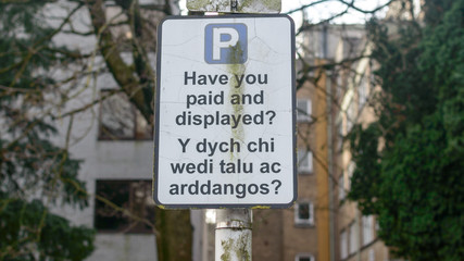 Pay and display Sign in English and Welsh