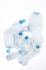 empty recycle plastic bottles before recycling