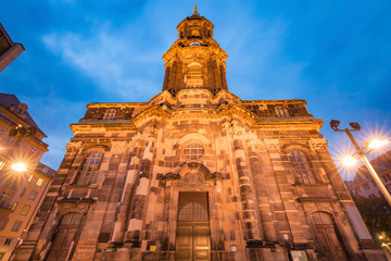 Fototapeta na wymiar Holy Cross Church in Dresden at night