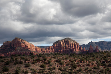 landscape view in Sedona Arizona from the Cathedral Rock hiking trail