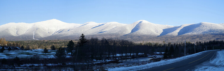 panoramic scenery of mount Washington after winter snow