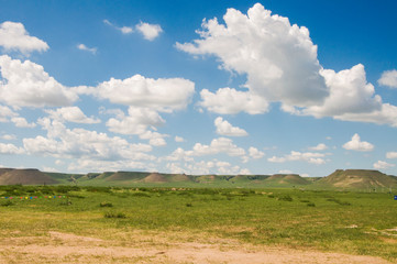 Mesas in Xilinhot China	中国锡林浩特平顶山