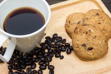 chocolate cashew nut Cookie with coffee