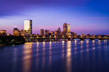 Fototapeta na wymiar Bridge in boston city and Boston city skyline, Boston Massachusetts USA
