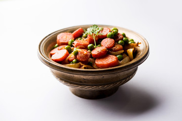 Carrot green peas sabzi / Gajar Mutter sabji