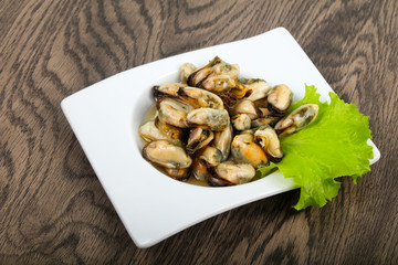 Pickled mussels