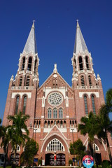 Fototapeta na wymiar ミャンマーヤンゴンの教会
