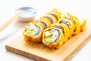 California maki rolls sushi
