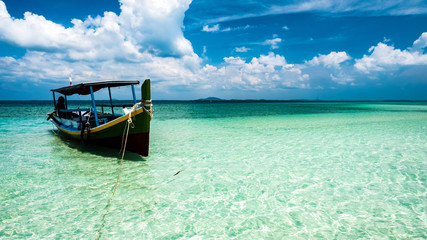 Fototapeta na wymiar Small boat in Belitung island Indonesia